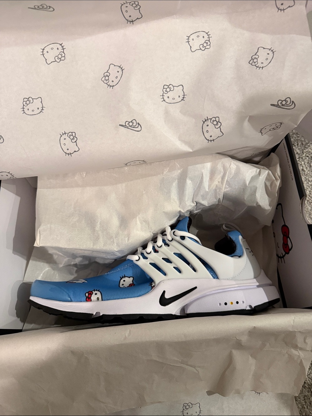 NIKE PRESTO HELLO KITTY